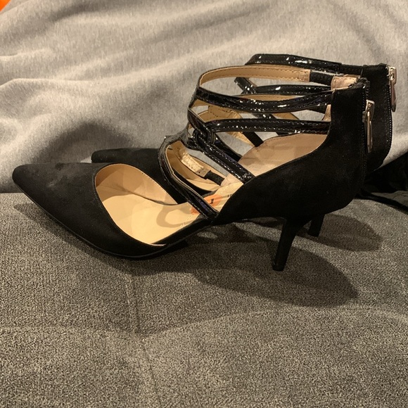 ADRIENNE VITTADINI Av-Shahin Women's Size 7M Black Faux Suede ZIP 3" Heels - Picture 6 of 9